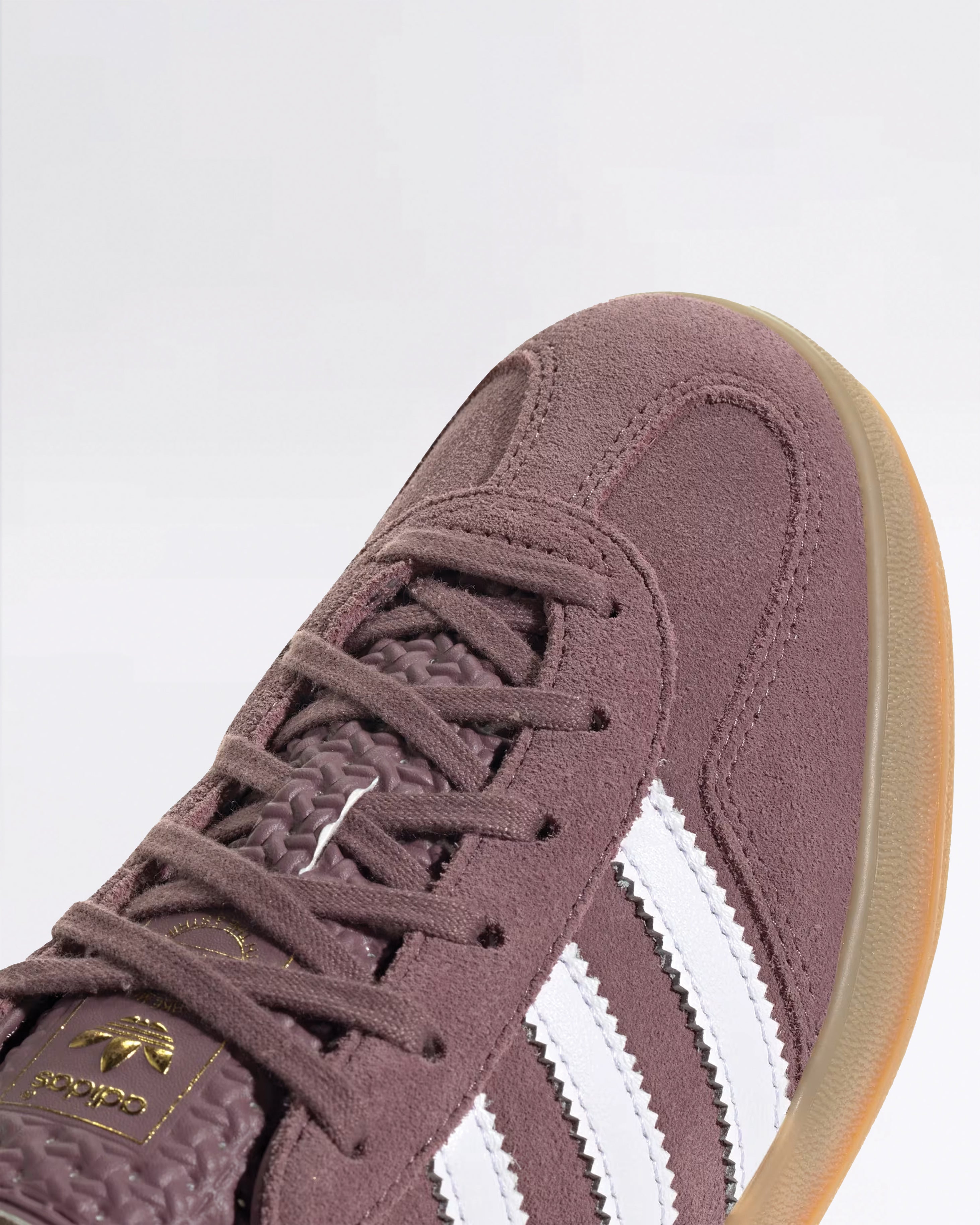 GAZELLE INDOOR W SHADOW FIG/GUM