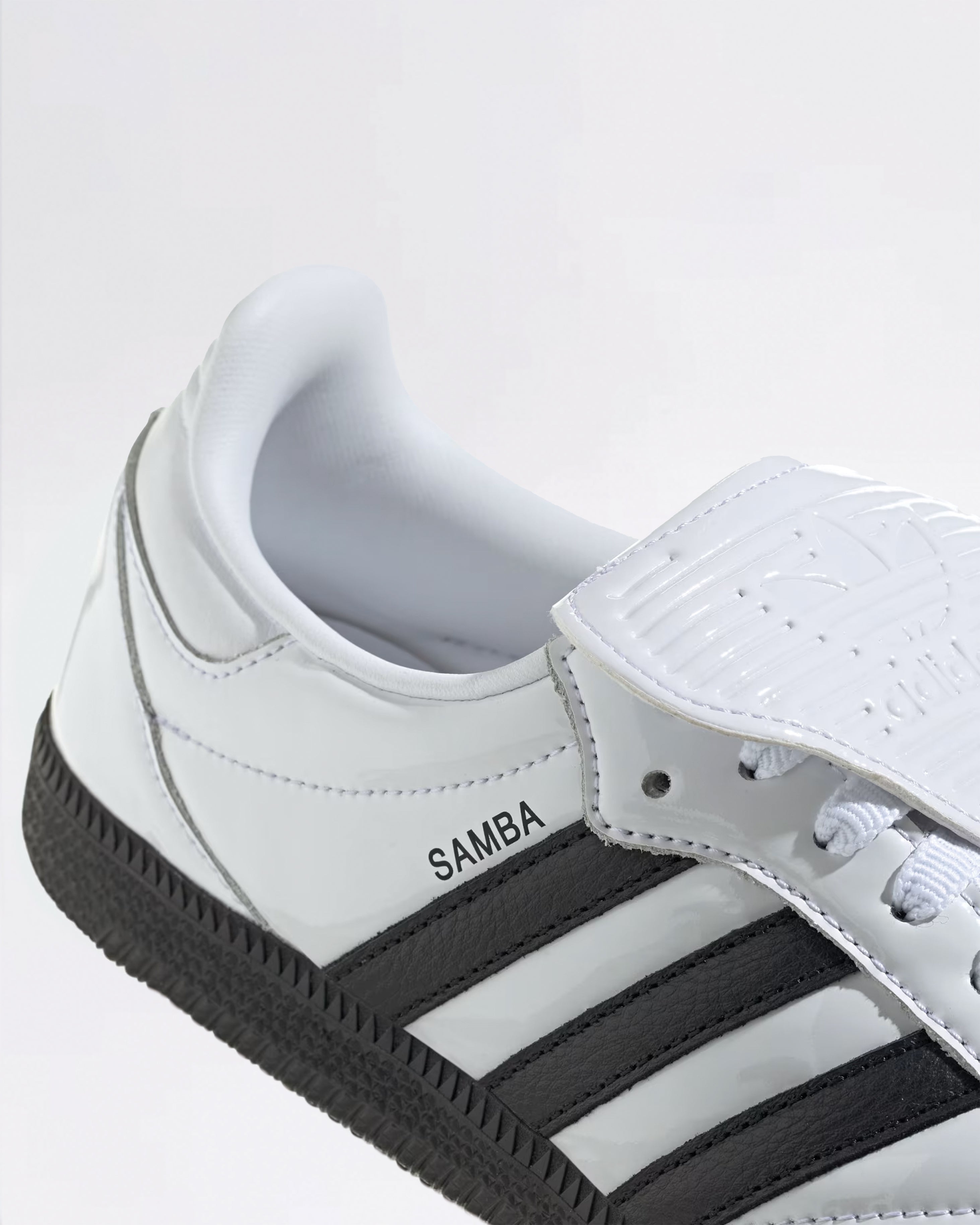 SAMBA LT W CLOUD WHITE/CORE BLACK