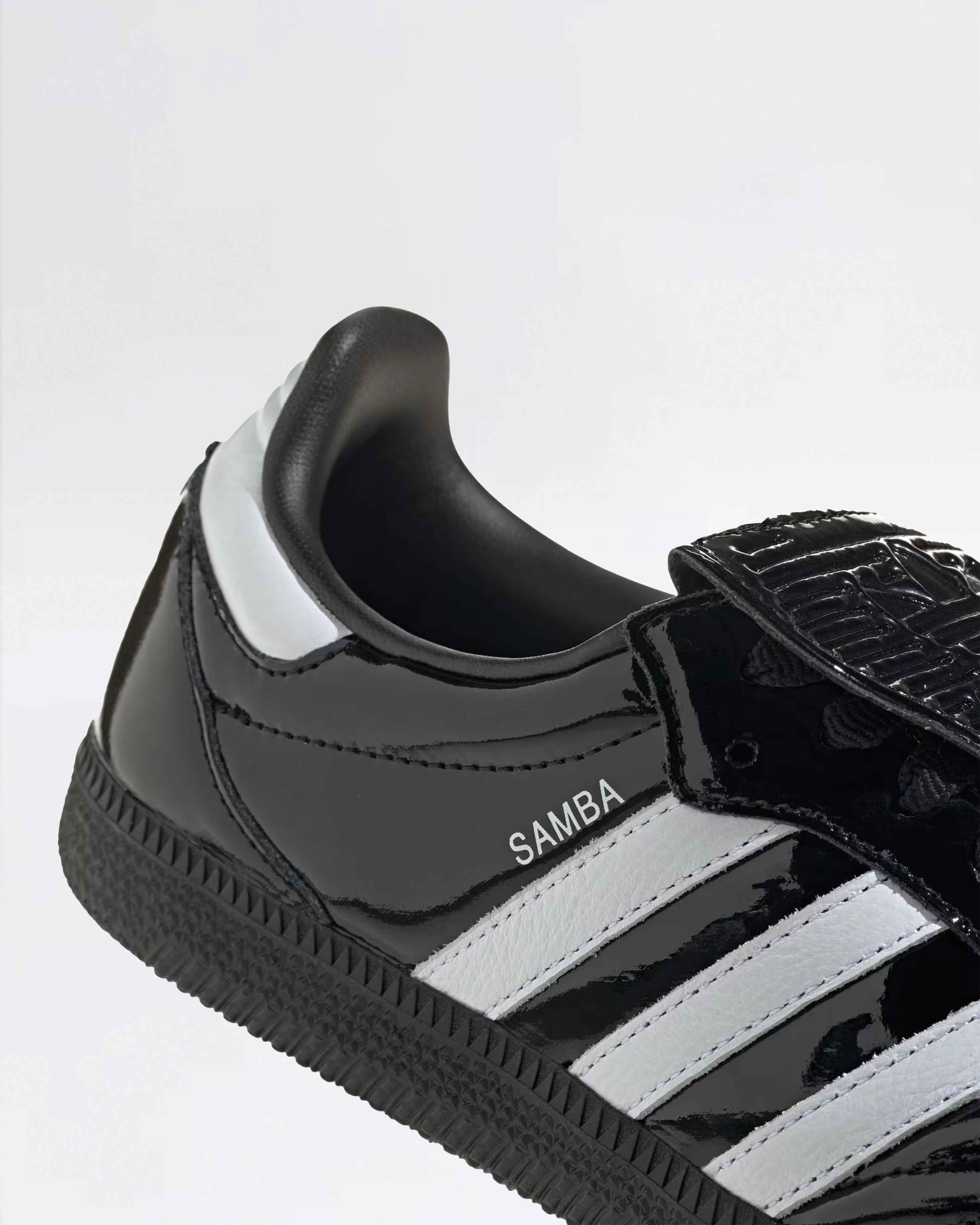 SAMBA LT W CORE BLACK/CLOUD WHITE