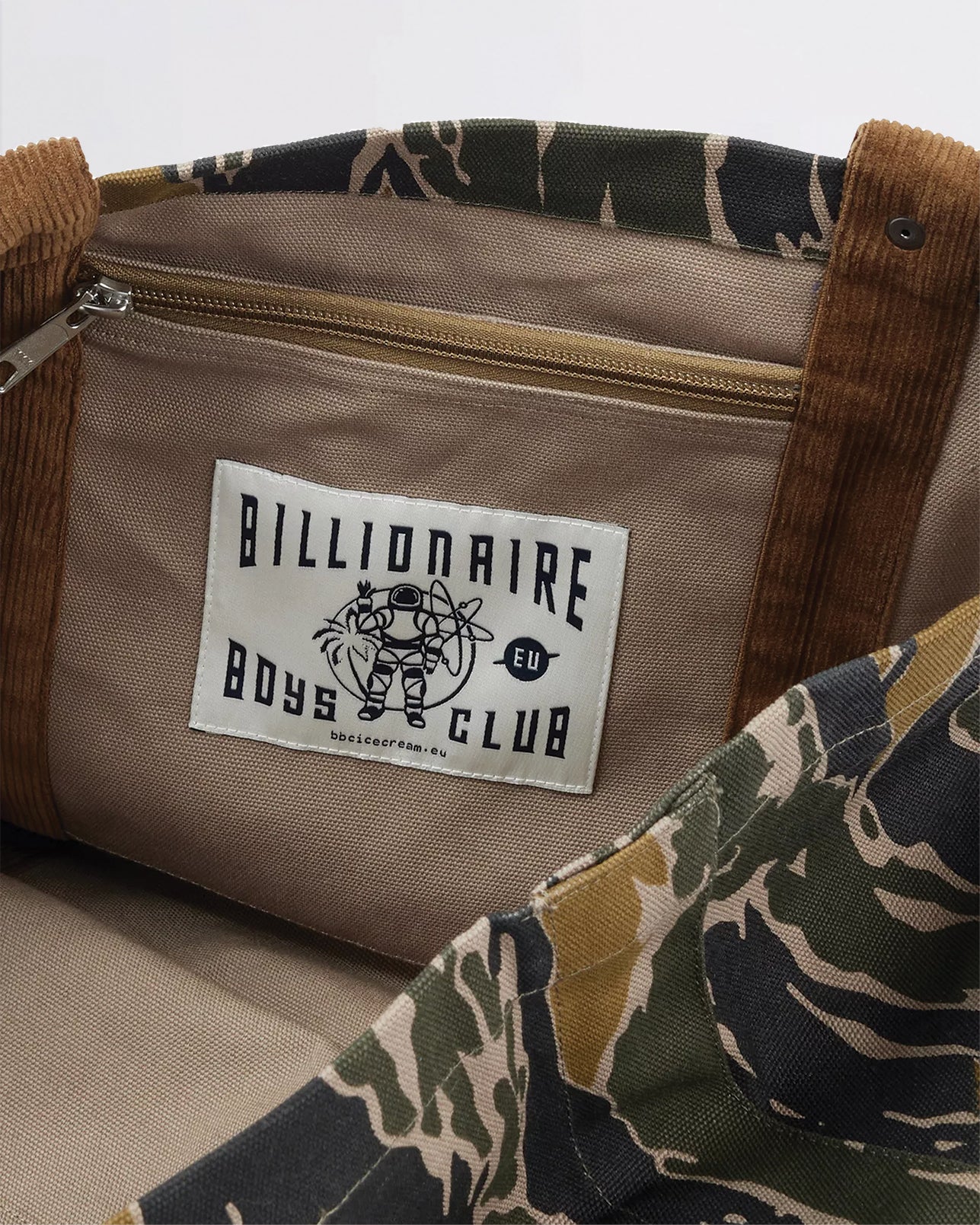 ARCH LOGO TOTE BAG KHAKI CAMO