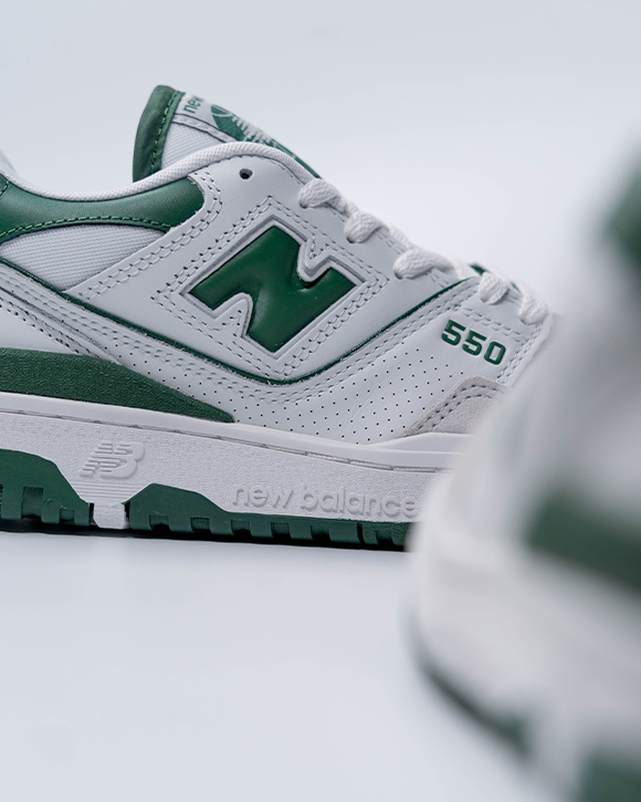 BB550WT1 550 WHITE/TEAM FOREST GREEN – Laced Run